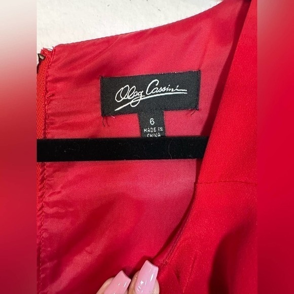 Oleg Cassini Red high neck dress - Picture 3 of 3